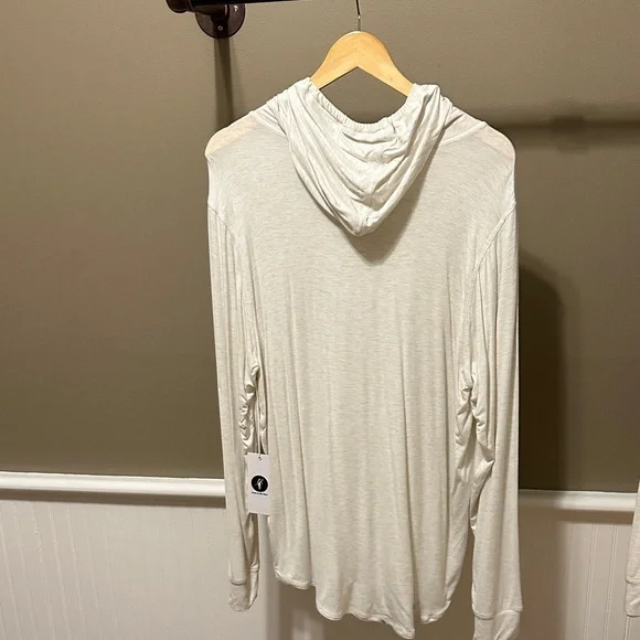 toes on the nose Men's Cream Lightweight Hooded Long-Sleeve Top - Picture 5 of 7